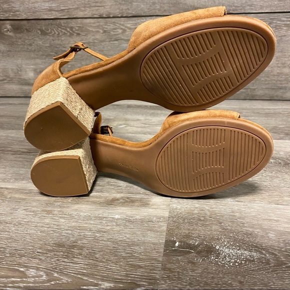 Bella Vita | Fable Quarterstrap Sandals In Biscuit Suede Size 7.5 WIDE NEW - Picture 7 of 9